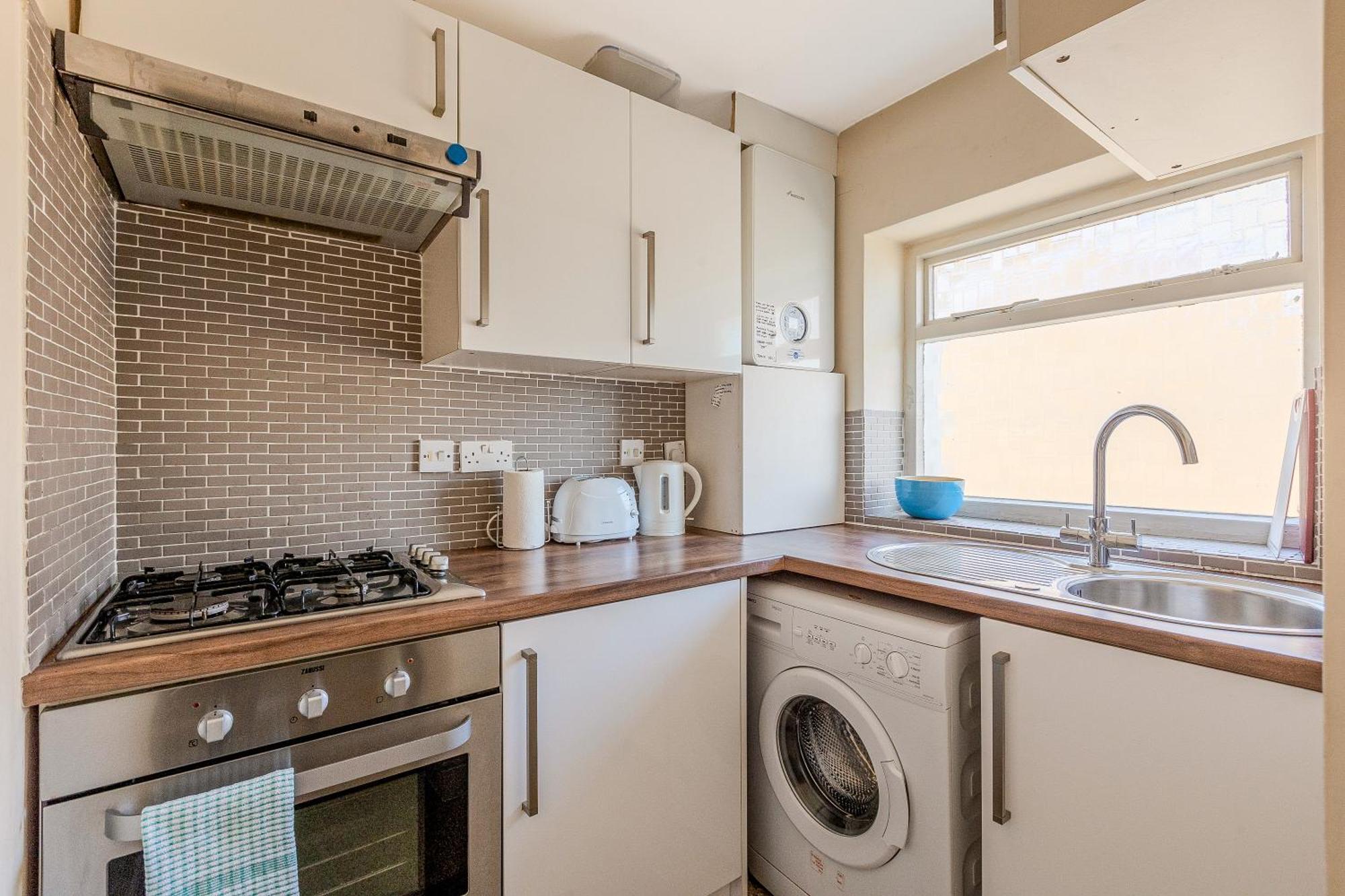 Comfy 1br Flat, 5 Minutes Chalk Farm Tube * Londra