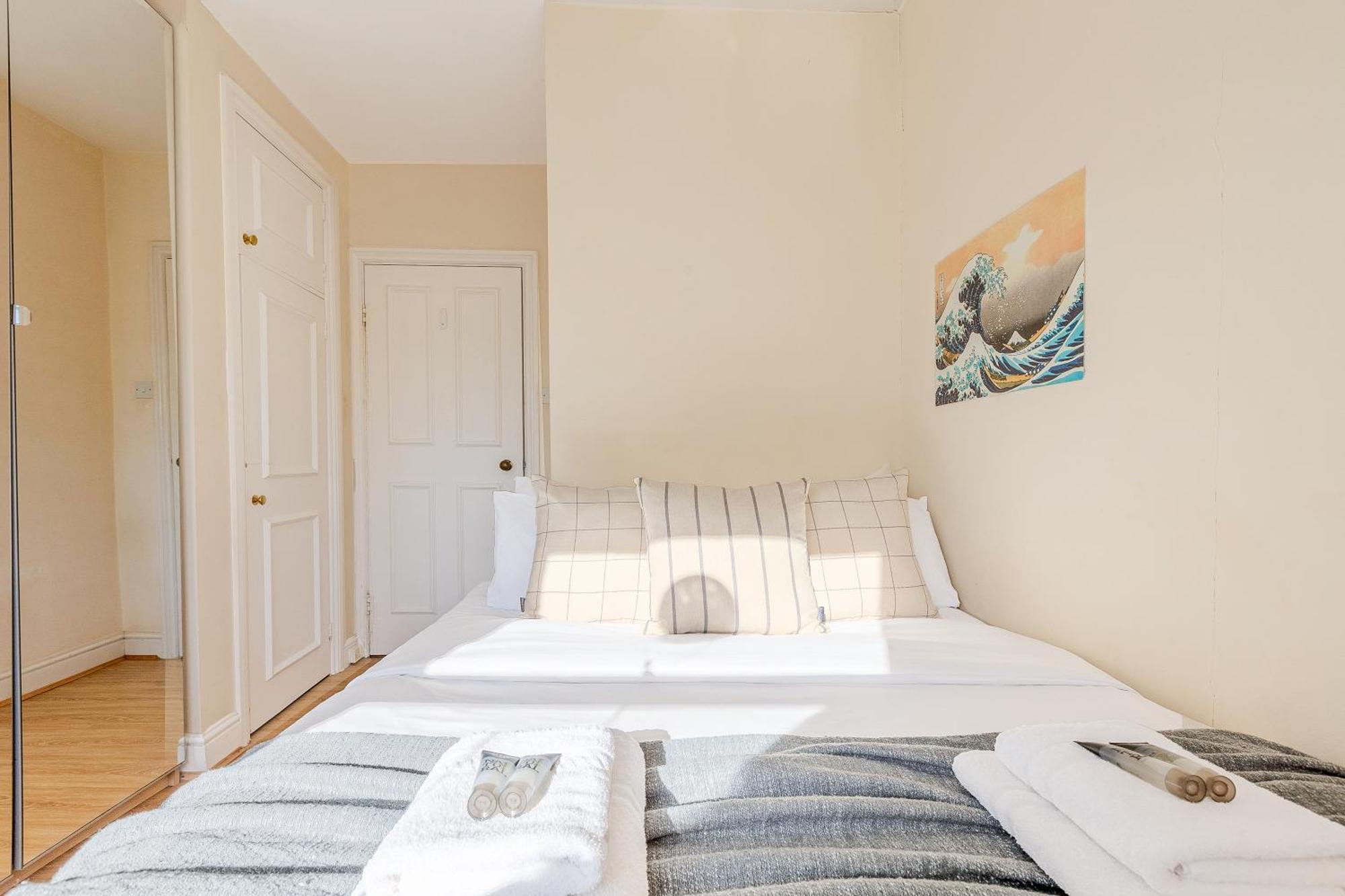 Appartamento Comfy 1br Flat, 5 Minutes Chalk Farm Tube Londra
